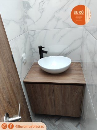 Mueble baño flotante puertas 9.jpg